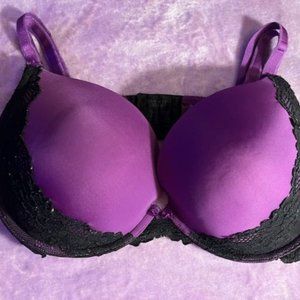 Gorgeous Purple and black lace bra 38DD